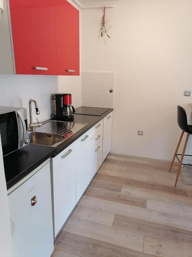 Apartman Ester Pula Zewnętrze zdjęcie