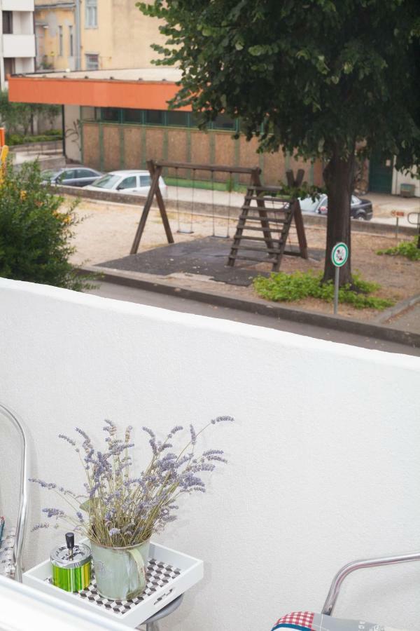 Apartman Ester Pula Zewnętrze zdjęcie