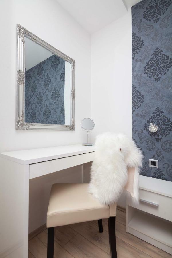 Apartman Ester Pula Zewnętrze zdjęcie