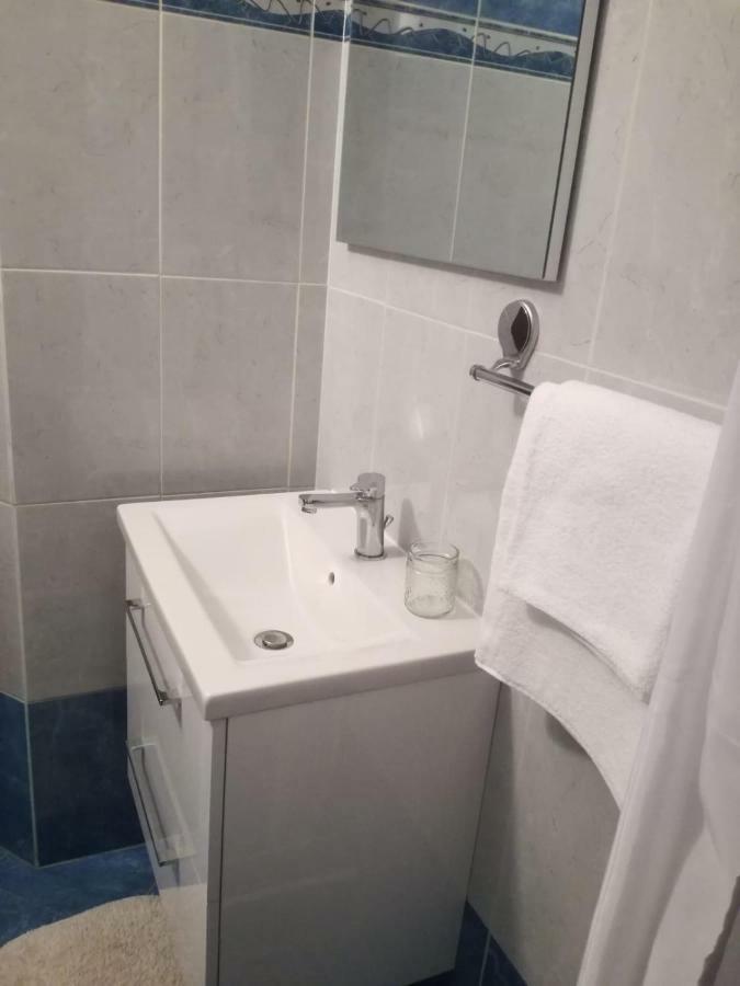 Apartman Ester Pula Zewnętrze zdjęcie